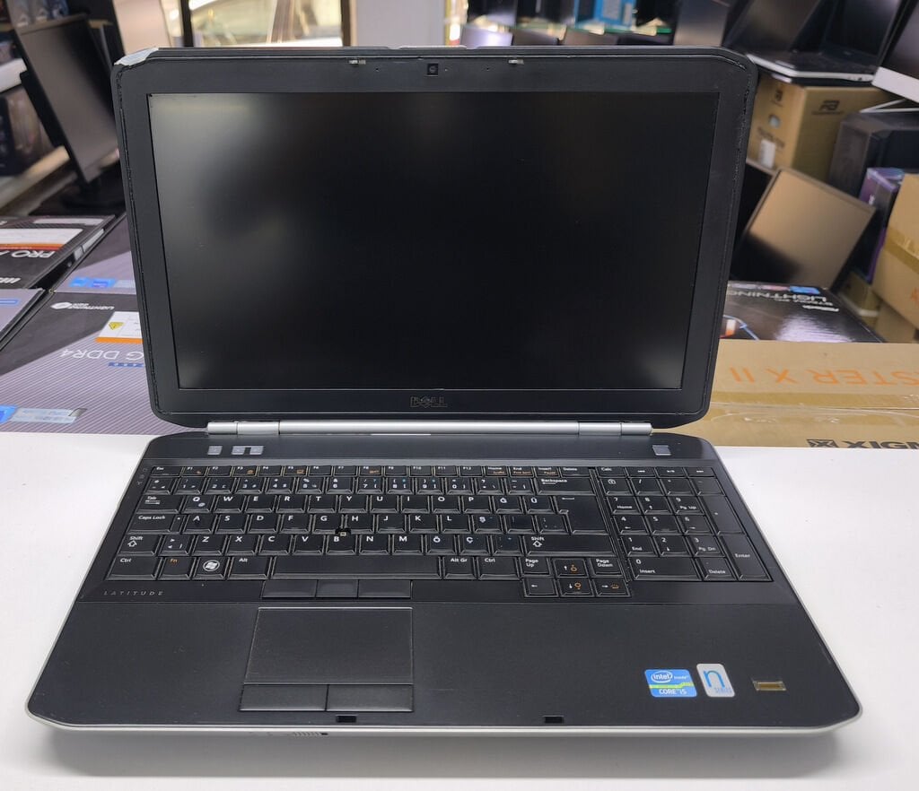 Dell E5520 P15F Orijinal Anakart Ekran Kasa Klavye