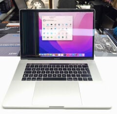 Macbook A1707 Ekran Arızalı İ7/16/256