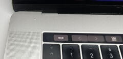 Macbook A1707 Ekran Arızalı İ7/16/256