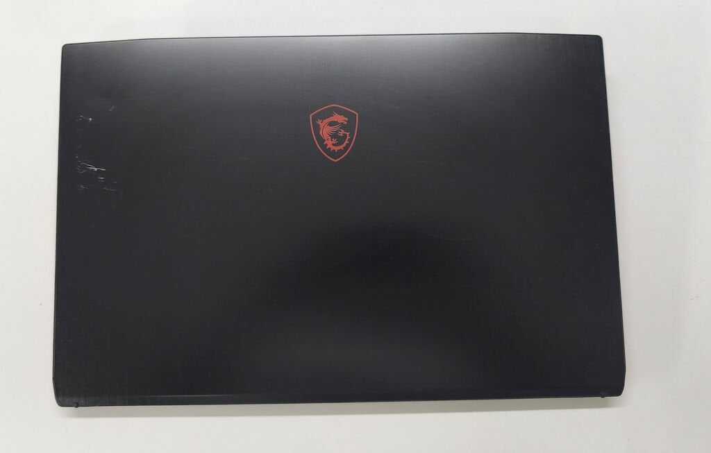 MSI GF75 WF75 MS-17F1 MS-17F2 MS-17F3 MS-17F4 MS-17F6 Orijinal Lcd Cover Ufak Kusurlu