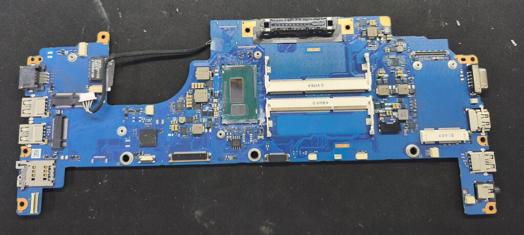 Toshiba Portege Z30-A Z30-B Z30-C Arızalı Anakart İ7-4600U