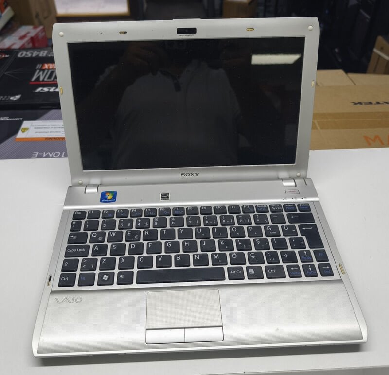 Sony VPCY PCG-31311M Anakart Ekran Klavye Kasa