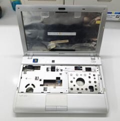 Sony VPCY PCG-31311M Full Kasa Lcd Kablo Menteşe