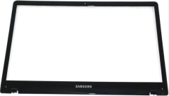 Samsung Np300 Np300e5a NP300E5x Np300v5a Np305e5a Np305e5z Np3530ec Bezel Ön Çerçeve Standart Ekran Uyumlu