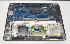Dell Latitude E7470 7470 P61G Orijinal Anakart Kasa Ekran i5-6300U LA-C641P
