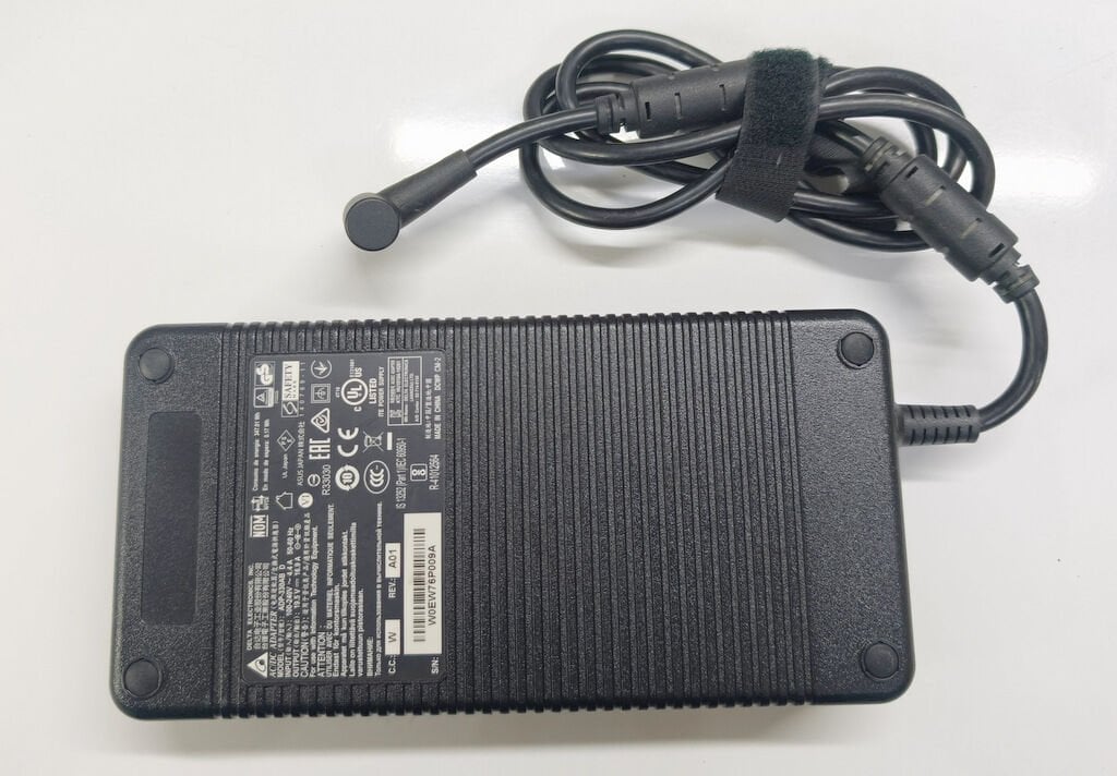 ADP-330AB D 19.5V 16.9A 330W 6.0 3.7MM Orijinal Asus Adaptör Notebook Şarj Cİhazı