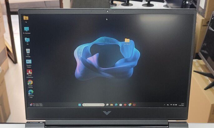 HP Victus 16-R 16-S TPN-C169 TPN-C170 Orijinal Lcd Cover bezel Ekran Lcd Kablo Menteşe Set AP7ID000110
