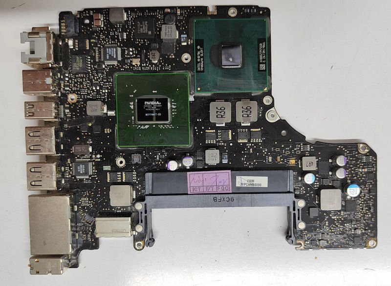 Macbook A1286 Orijinal Arızalı Anakart