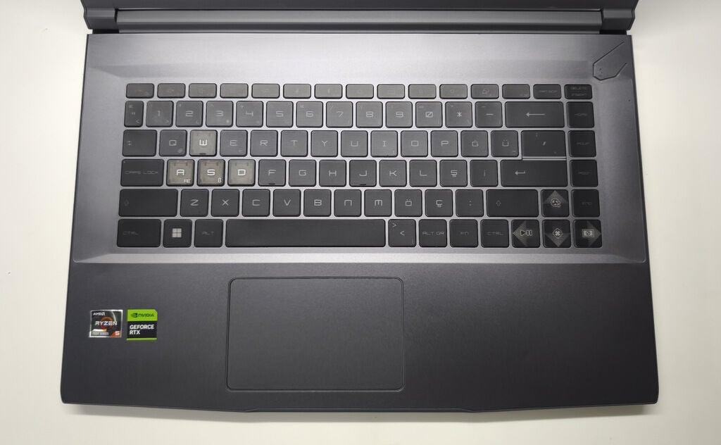 MSI Thin A15 B7VE B7VF B7U B7UC B7UCX Thin 15 B13VE B13VF B13UC B13UCX B12VE B12U B12UC B12UCX MS-16R8 16RK Orijinal Klavye Üst Kasa Touchpad Palmrest